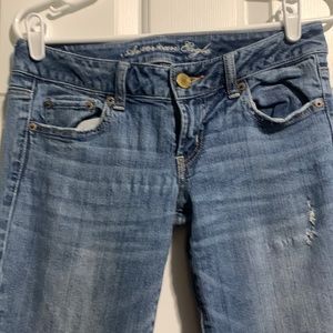 American eagle jeans size 4 juniors. Light wash. Boot cut